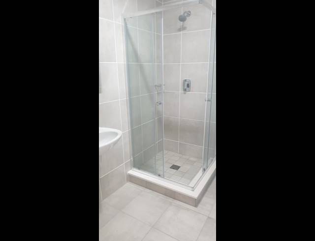 1 BEDROOM PROPERTY TO RENT IN GREENBAY ECO ESTATE